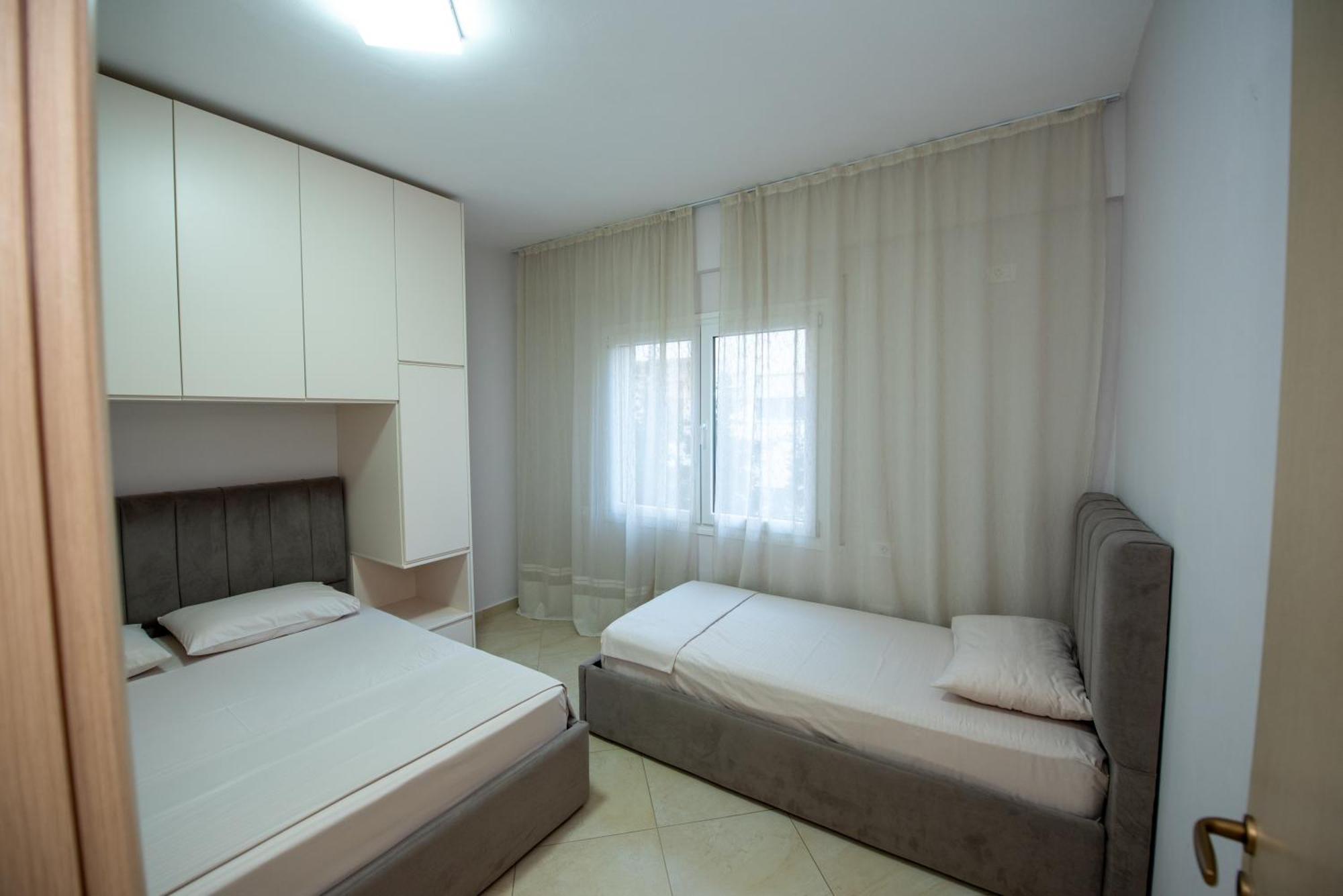 Riviera Apartment Vlora Exteriör bild